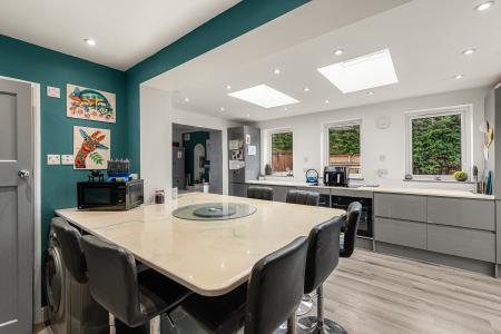 3 bedroom Semi-detached house for sale in Woodthorpe Avenue, Boston, PE21