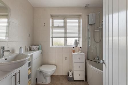 3 bedroom Detached house for sale in Bayswood Avenue, Boston, PE21