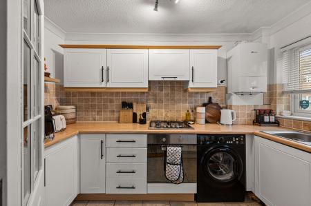 2 bedroom Semi-detached house for sale in Wing Drive, Fishtoft, PE21
