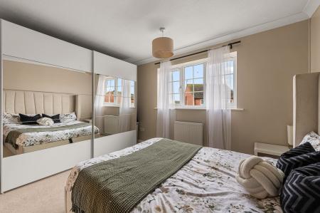 2 bedroom Semi-detached house for sale in Wing Drive, Fishtoft, PE21