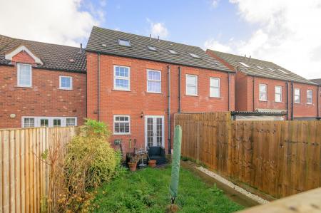 3 bedroom Terraced House for sale in Lime Walk, Old Leake, PE22