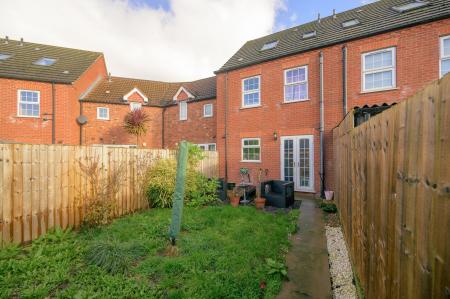 3 bedroom Terraced House for sale in Lime Walk, Old Leake, PE22