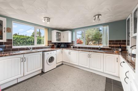 3 bedroom End of terrace house for sale in Main Road, New Bolingbroke, PE22
