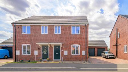 Meres Way, Swineshead, PE20