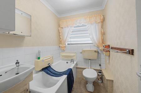 2 bedroom Semi-detached bungalow for sale in Ward Crescent, Fishtoft, PE21