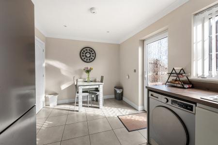 3 bedroom End of terrace house for sale in Eton Way, Boston, PE21