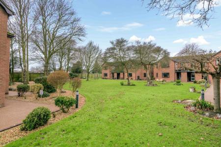 2 bedroom Flat for sale in Sleaford Road, Ash Court Sleaford Road, PE21