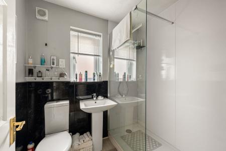 3 bedroom Detached house for sale in Sandringham Gardens, Fishtoft, PE21