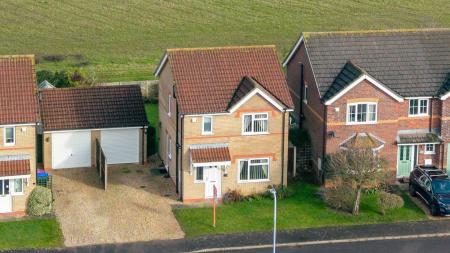 3 bedroom Detached house for sale in Sandringham Gardens, Fishtoft, PE21