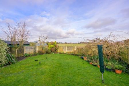 3 bedroom Detached house for sale in Sandringham Gardens, Fishtoft, PE21