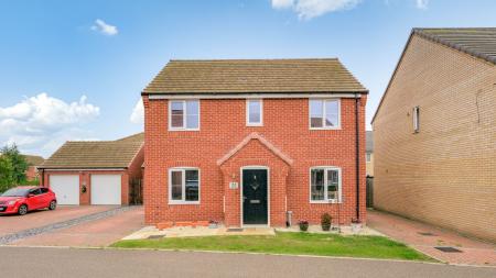 4 bedroom Detached house for sale in Villa Walk, Swineshead, PE20