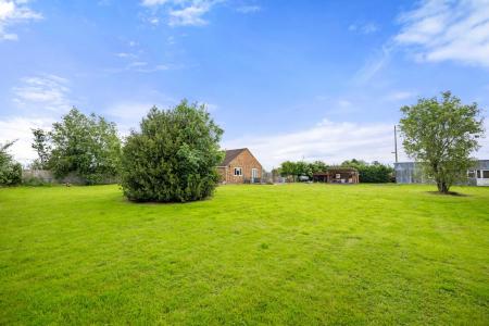 3 bedroom Detached bungalow for sale in Midville Road, Stickney, PE22