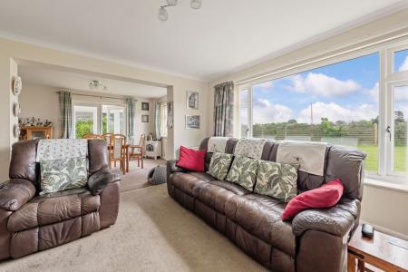 2 bedroom Detached bungalow for sale in Kirton Holme, Boston, PE20