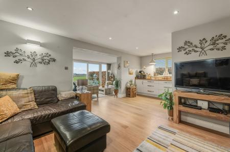 4 bedroom Detached bungalow for sale in Station Road, Sibsey, PE22