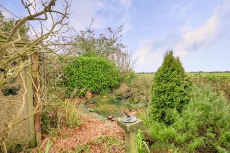 4 bedroom Detached bungalow for sale in Station Road, Sibsey, PE22