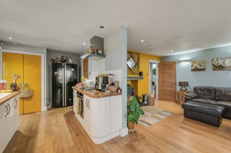 4 bedroom Detached bungalow for sale in Station Road, Sibsey, PE22