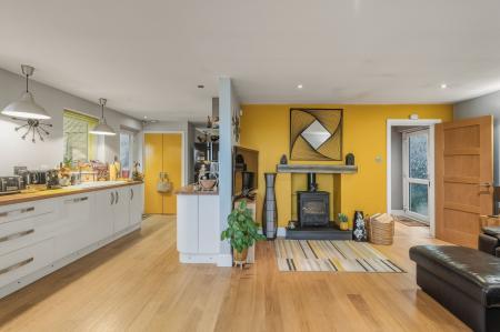 4 bedroom Detached bungalow for sale in Station Road, Sibsey, PE22