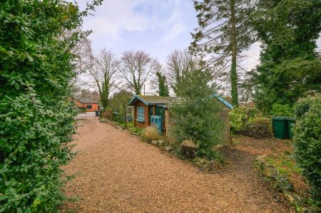 4 bedroom Detached bungalow for sale in Station Road, Sibsey, PE22