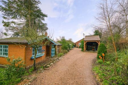 4 bedroom Detached bungalow for sale in Station Road, Sibsey, PE22