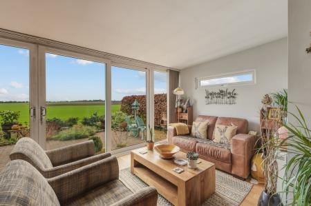 4 bedroom Detached bungalow for sale in Station Road, Sibsey, PE22