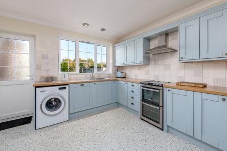 3 bedroom Detached bungalow for sale in Glebe Way, Sutterton, PE20
