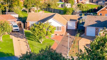 3 bedroom Detached bungalow for sale in Glebe Way, Sutterton, PE20