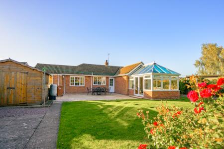 3 bedroom Detached bungalow for sale in Glebe Way, Sutterton, PE20