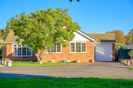 Glebe Way, Sutterton, PE20