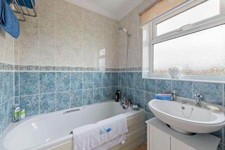 3 bedroom Detached house for sale in Old Main Road, Fosdyke, PE20