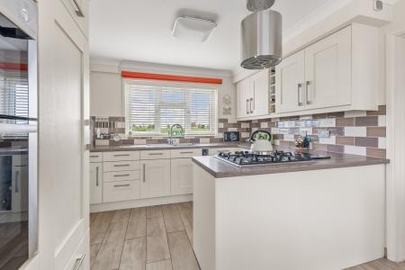 3 bedroom Detached house for sale in Old Main Road, Fosdyke, PE20