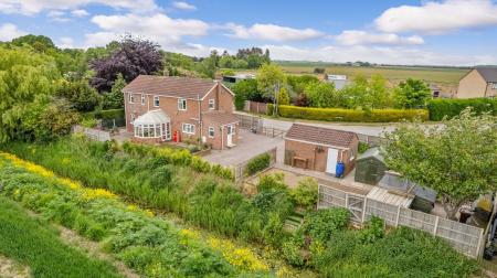 3 bedroom Detached house for sale in Old Main Road, Fosdyke, PE20