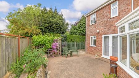 3 bedroom Detached house for sale in Old Main Road, Fosdyke, PE20