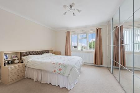 3 bedroom Detached house for sale in Old Main Road, Fosdyke, PE20