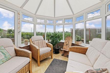 3 bedroom Detached house for sale in Old Main Road, Fosdyke, PE20