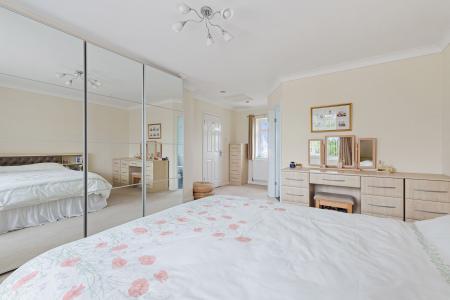 3 bedroom Detached house for sale in Old Main Road, Fosdyke, PE20