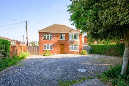 4 bedroom Detached house for sale in Sleaford Road, Boston, PE21