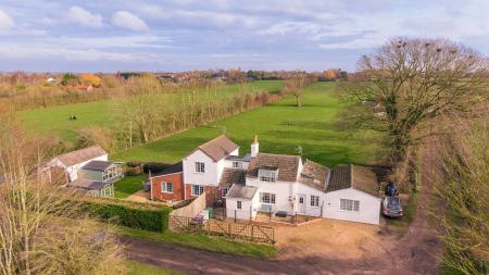 5 bedroom Detached house for sale in West Fen Drainside, Stickney, PE22