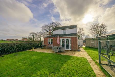 5 bedroom Detached house for sale in West Fen Drainside, Stickney, PE22