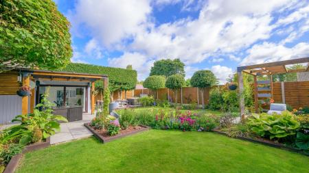 4 bedroom Detached house for sale in Tytton Lane East, Wyberton, PE21