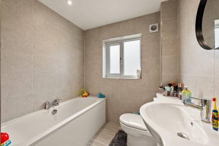 4 bedroom Detached house for sale in Gipsey Drove, Gipsey Bridge, PE22