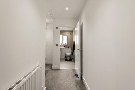 4 bedroom Detached house for sale in Gipsey Drove, Gipsey Bridge, PE22