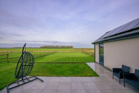 4 bedroom Detached house for sale in Gipsey Drove, Gipsey Bridge, PE22