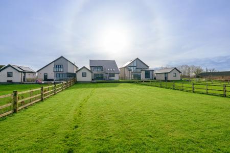 4 bedroom Detached house for sale in Gipsey Drove, Gipsey Bridge, PE22