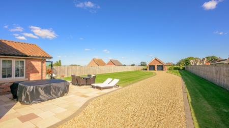 4 bedroom Detached house for sale in Church Road, Freiston, PE22