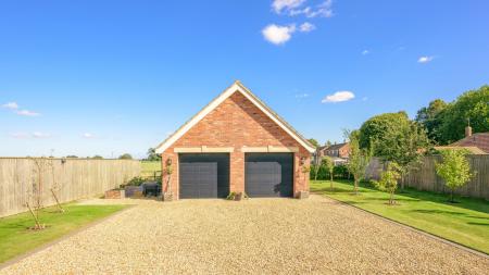 4 bedroom Detached house for sale in Church Road, Freiston, PE22