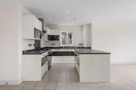 4 bedroom Detached house for sale in Coles Lane, Swineshead, PE20