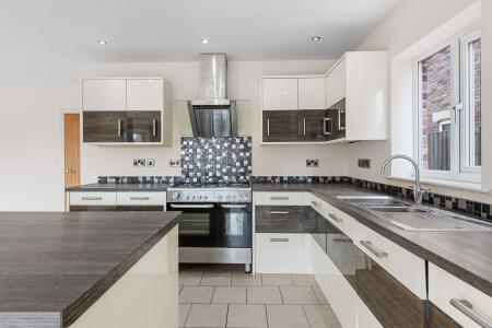 4 bedroom Detached house for sale in Coles Lane, Swineshead, PE20