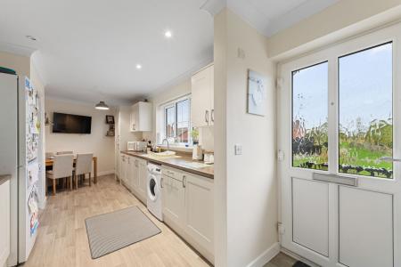 2 bedroom Semi-detached house for sale in Eton Way, Boston, PE21