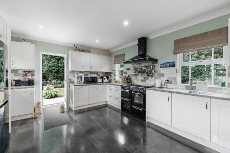 4 bedroom Detached house for sale in High Ferry Lane, Sibsey, PE22