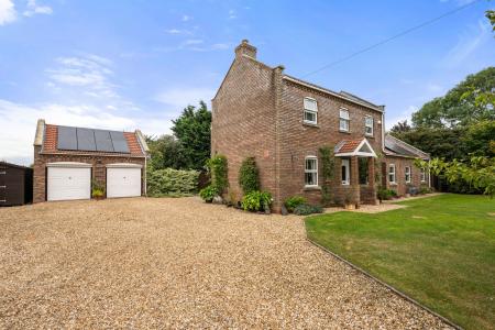 4 bedroom Detached house for sale in High Ferry Lane, Sibsey, PE22